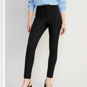 Old Navy Pixie Ankle Pants